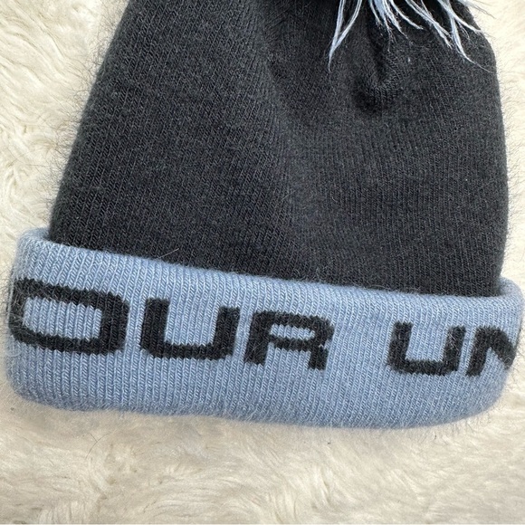 Under Armour Winter Hat Black & Blue Size 3-4 Years - Picture 10 of 10